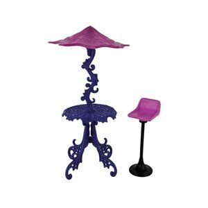 Monster High Scaris City of Frights Cafe Table w/Umbrella and Chair Purple Pink